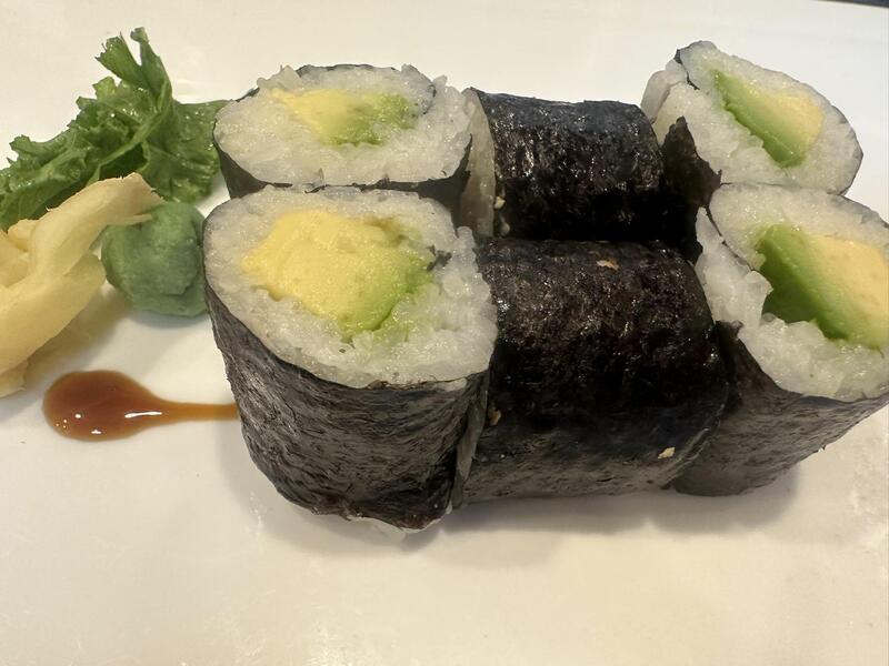 Avocado Roll (6) PCS