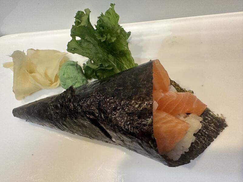Salmon H Roll